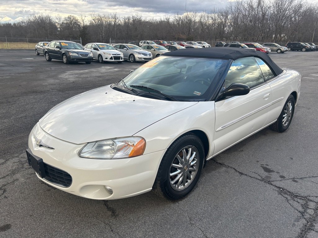 Used 2002 Chrysler Sebring Limited image 2
