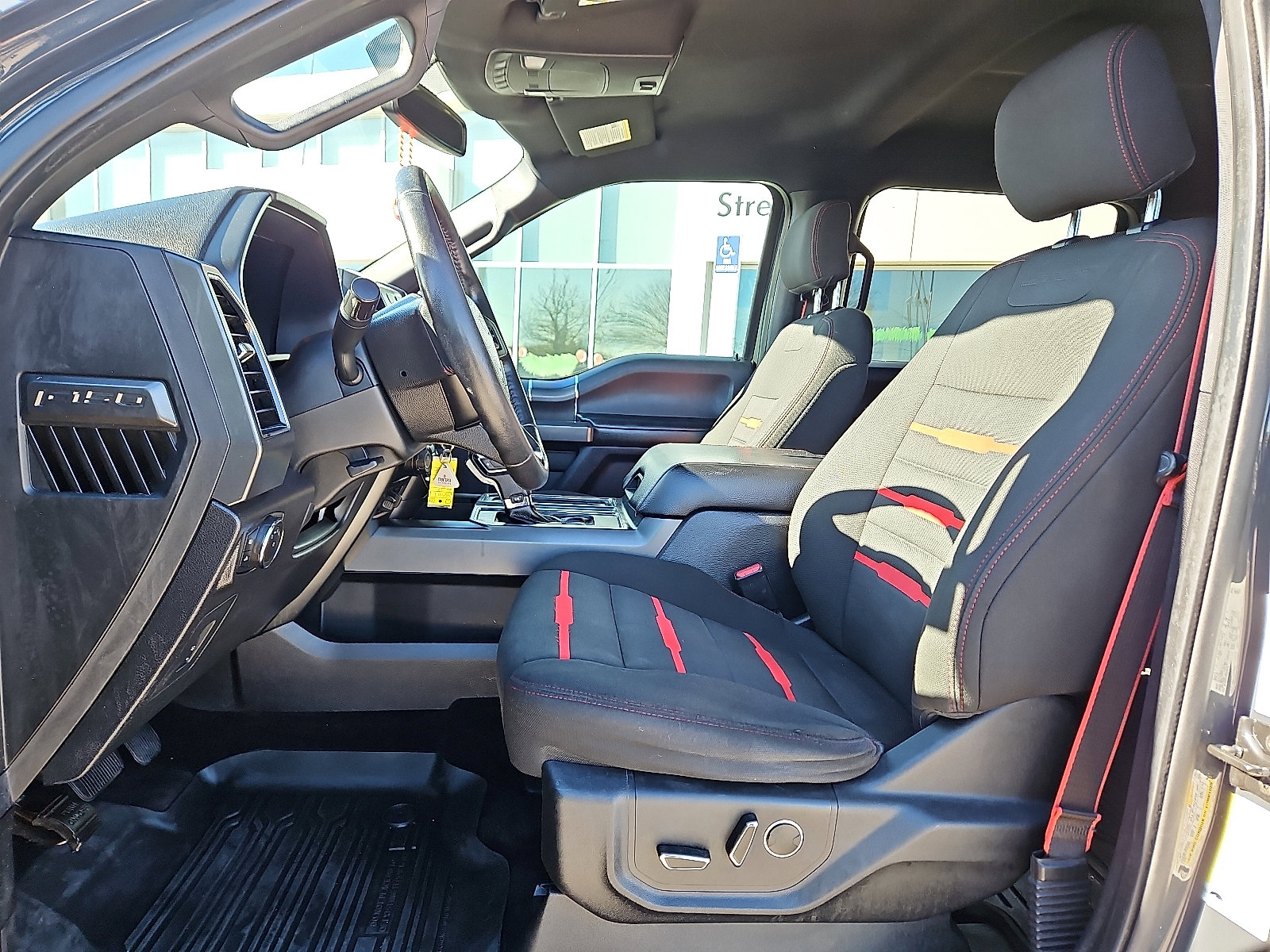 Used 2017 Ford F150 XLT w/ Equipment Group 302A Luxury image 10