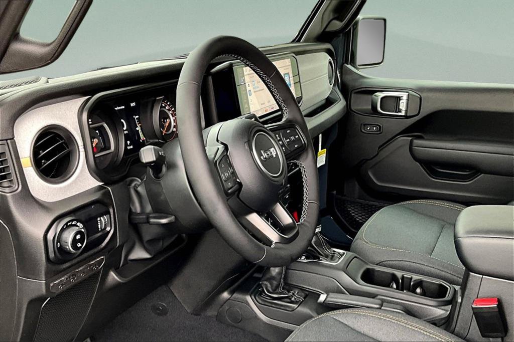 New 2025 Jeep Gladiator Sport AWD/4WD image 14