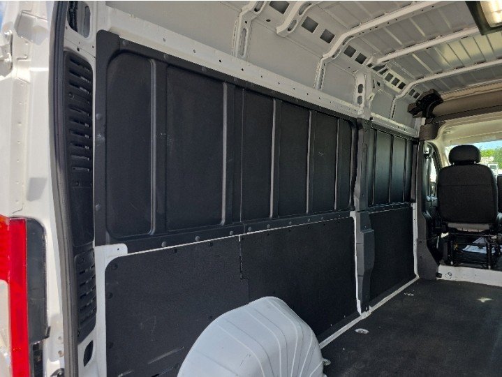 Used 2025 RAM ProMaster 2500 w/ Convenience Group FWD image 13