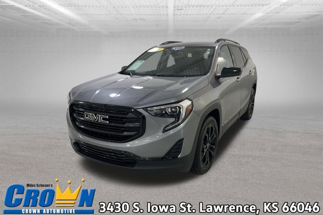 Used 2021 GMC Terrain SLE w/ Driver Convenience Package image 1