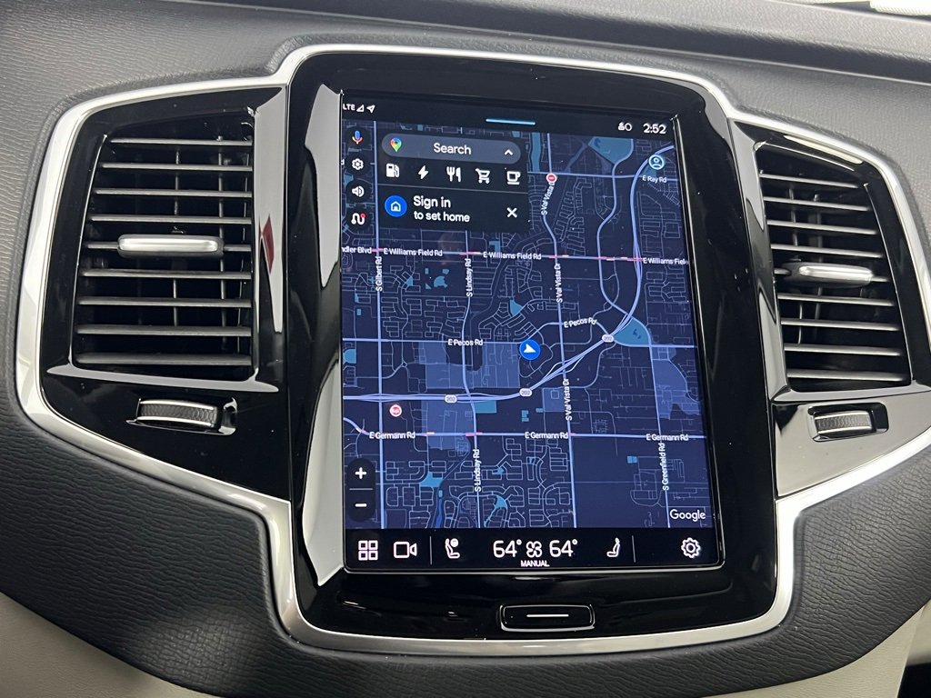 Used 2025 Volvo XC90 T8 Plus w/ Protection Package Premier image 13