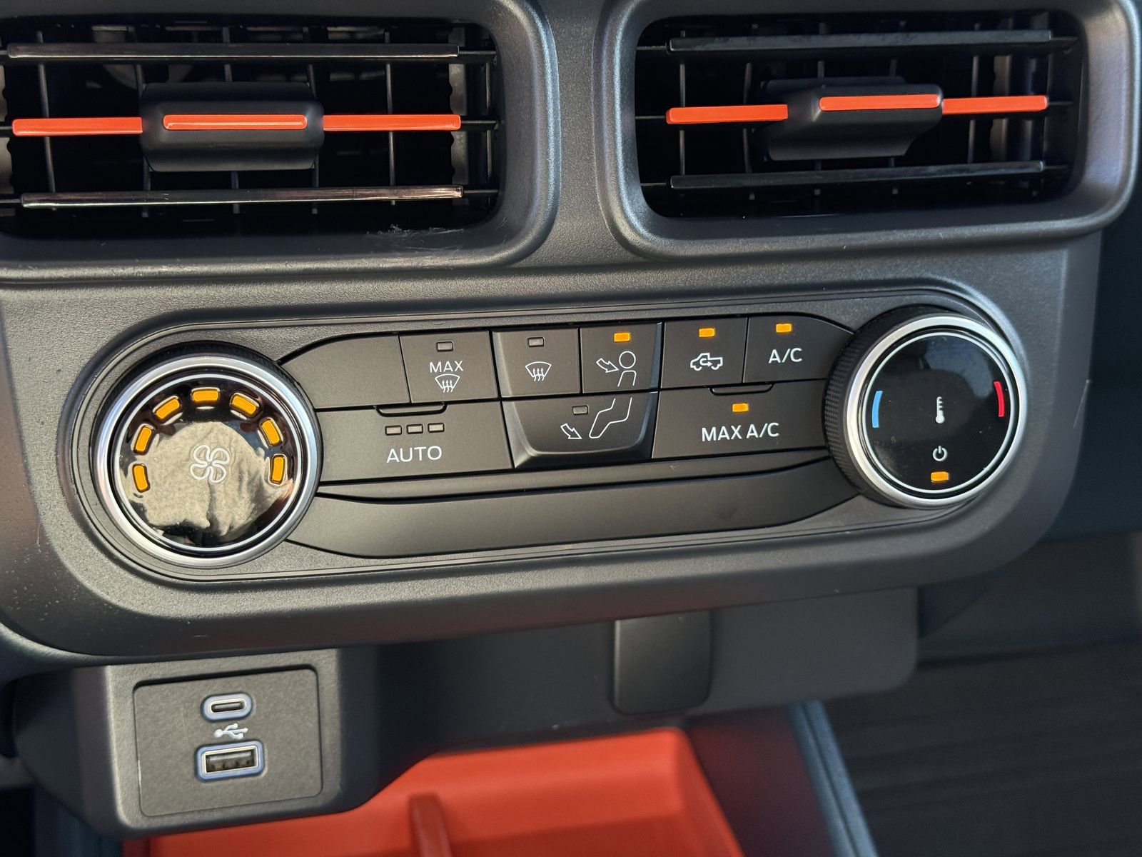 Certified 2024 Ford Maverick XLT image 22