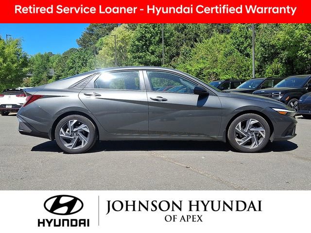 Certified 2025 Hyundai Elantra Sport image 26