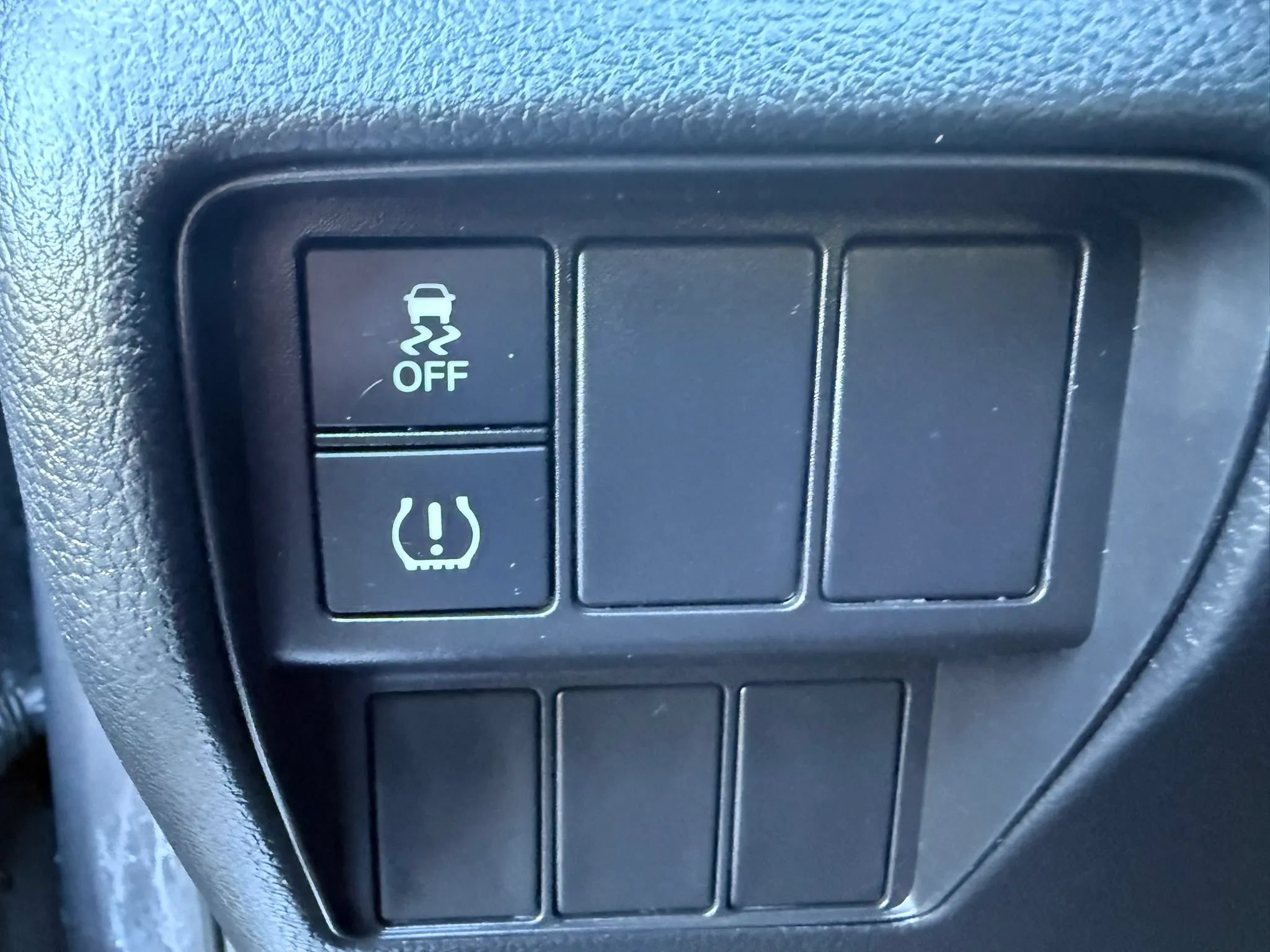 Used 2018 Honda CR-V LX image 29