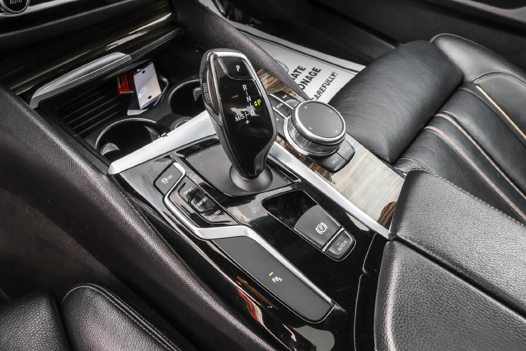 Used 2019 BMW 530i xDrive w/ Convenience Package AWD/4WD image 26