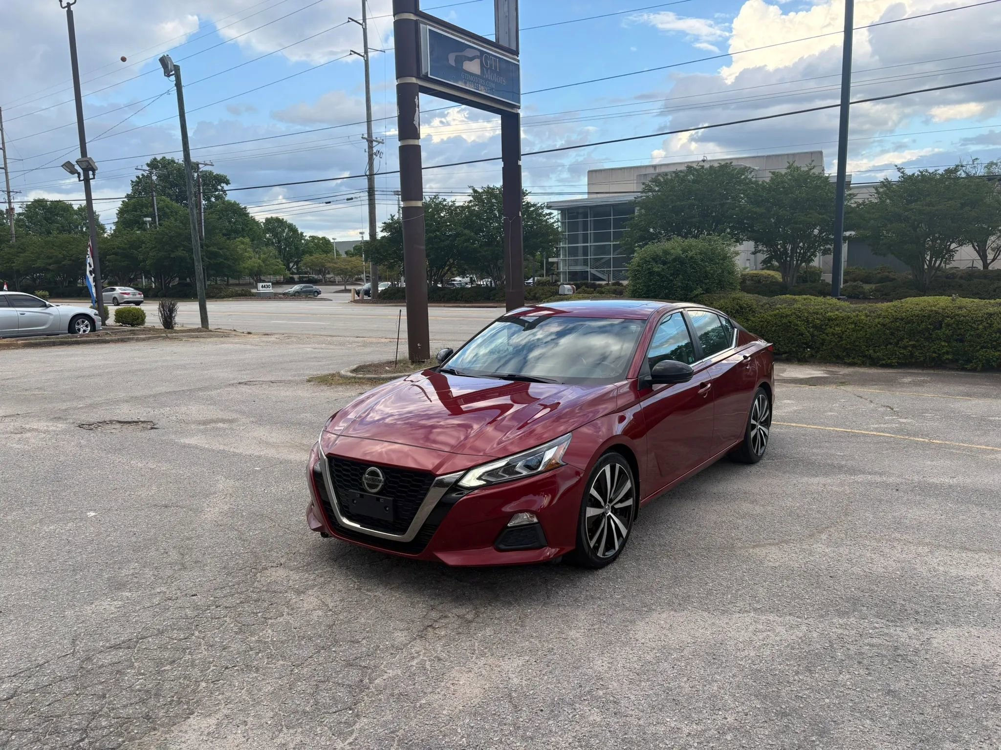 Used 2021 Nissan Altima 2.0 SR FWD image 1