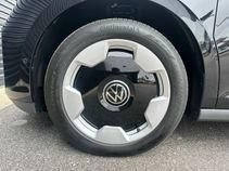 New 2025 Volkswagen ID. Buzz Pro S RWD image 13