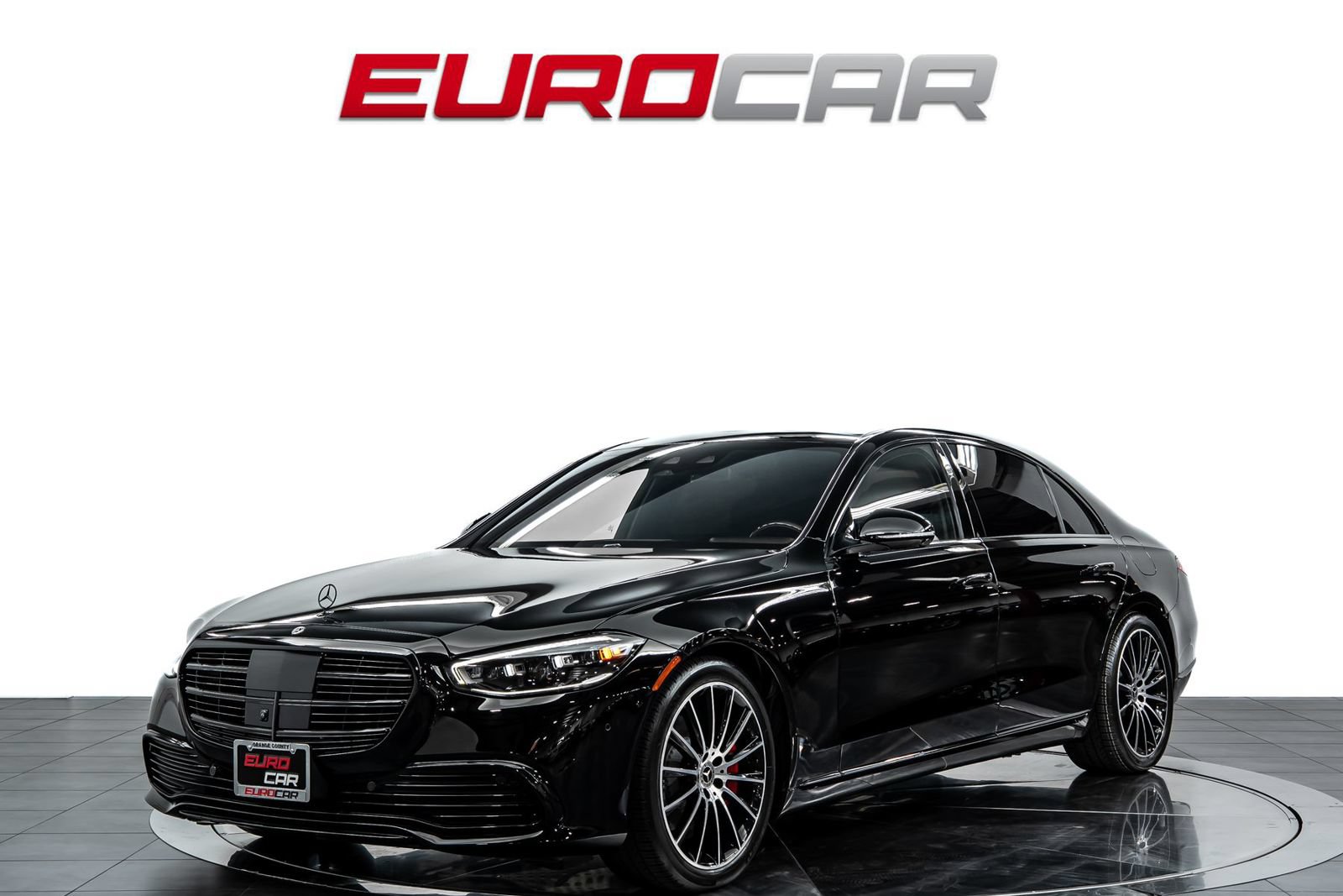Used 2024 Mercedes-Benz S 580e 4MATIC Sedan image 1