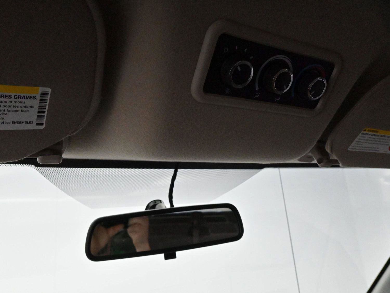 Used 2025 Chevrolet Express 3500 LS image 20