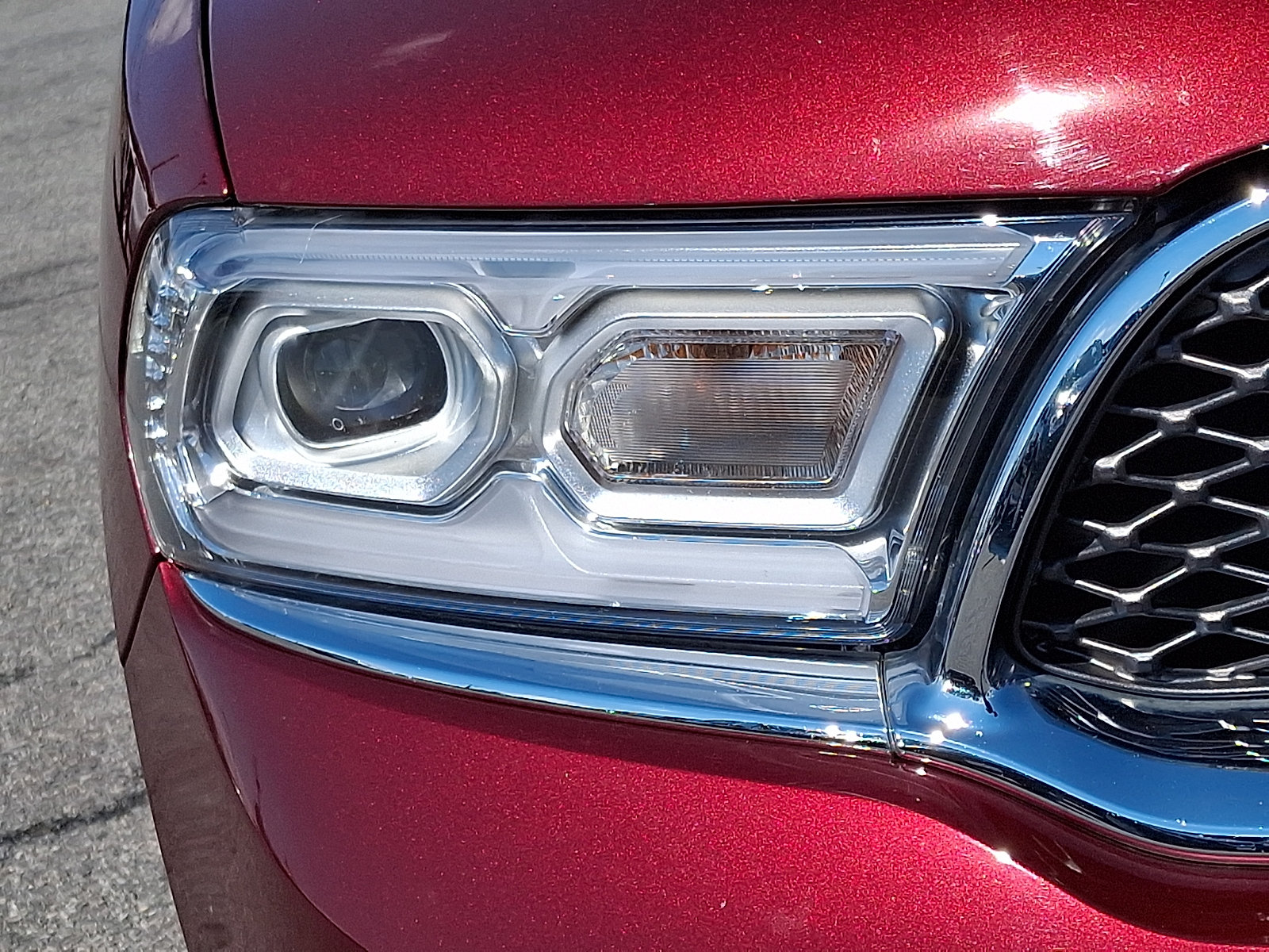 Used 2022 Dodge Durango SXT AWD/4WD image 9