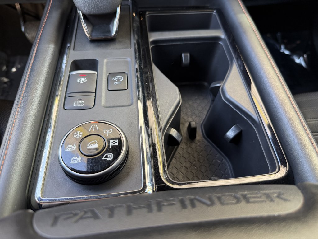 Used 2024 Nissan Pathfinder Rock Creek AWD/4WD image 23