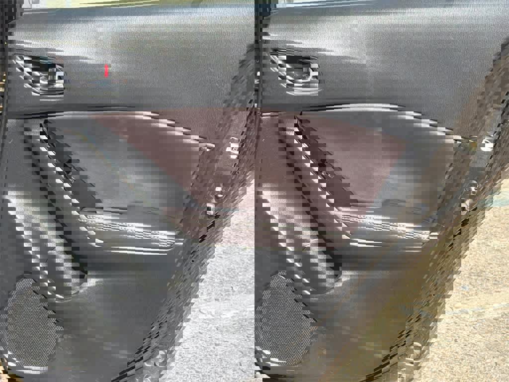 Used 2017 MAZDA MAZDA3 Touring image 15