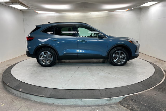 Used 2025 Ford Escape ST-Line Select image 6