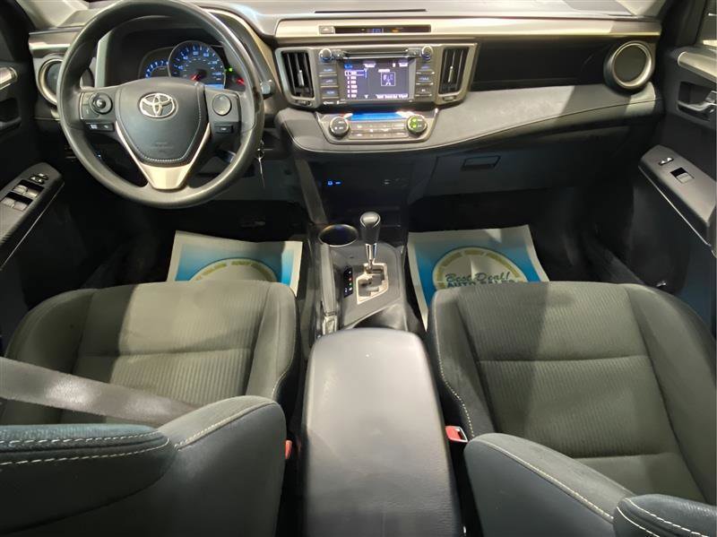 Used 2015 Toyota RAV4 XLE AWD/4WD image 11