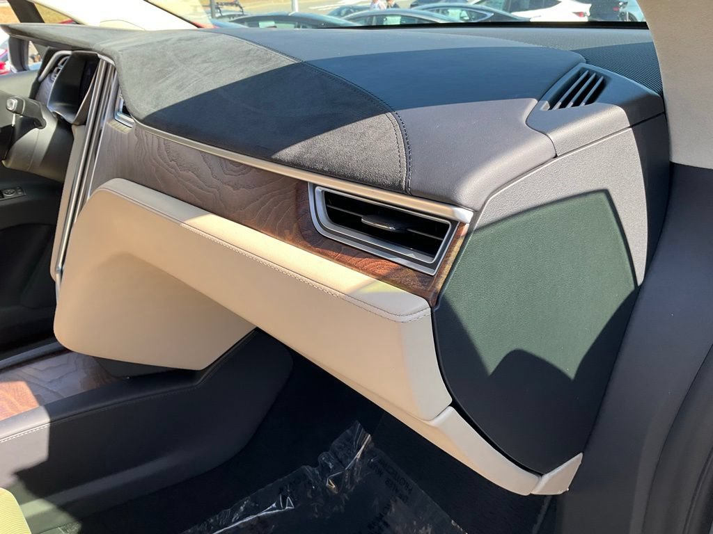Used 2016 Tesla Model X 75D AWD/4WD image 84