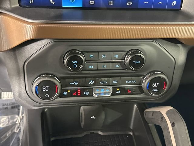 Used 2024 Ford Bronco Outer Banks AWD/4WD image 8
