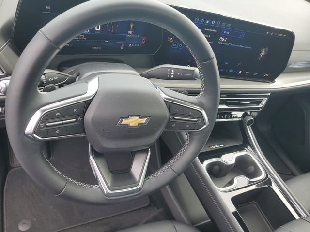 Certified 2025 Chevrolet Traverse LT w/ Sun and Wheel Package AWD/4WD image 18