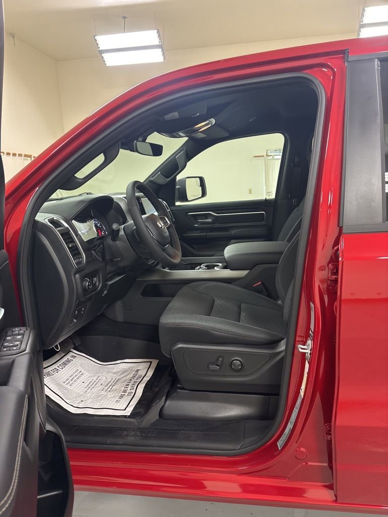 New 2026 RAM 1500 Big Horn AWD/4WD image 10