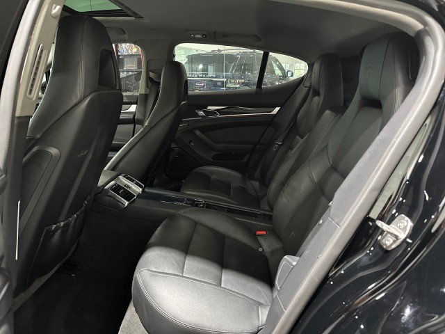 Used 2013 Porsche Panamera image 46