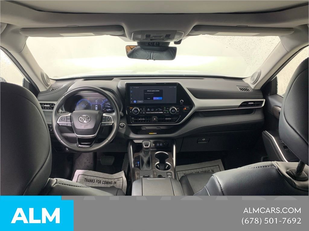 Used 2023 Toyota Highlander Platinum AWD/4WD image 33