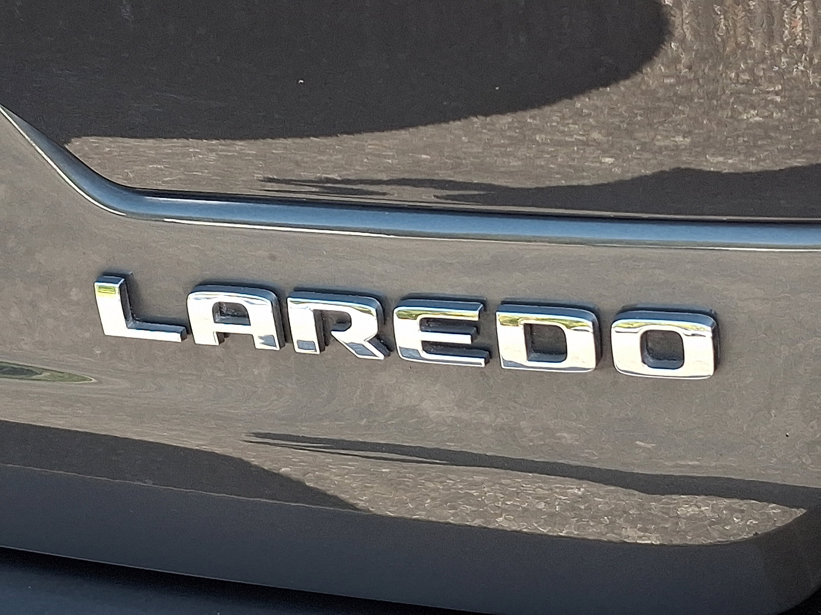 Certified 2022 Jeep Grand Cherokee Laredo w/ Luxury Tech Group I image 31