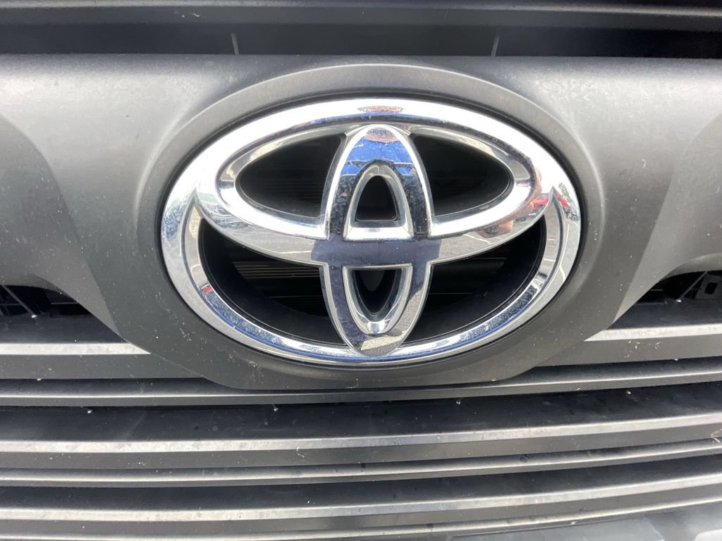 Used 2023 Toyota Tundra SR5 w/ SR5 Premium Package AWD/4WD image 31