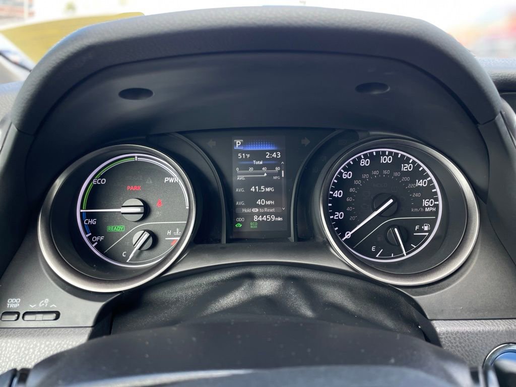 Used 2022 Toyota Camry SE FWD image 19