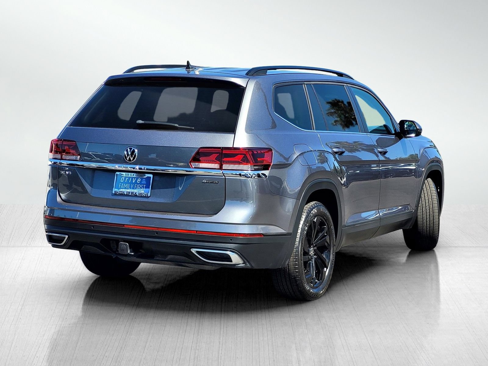 Used 2023 Volkswagen Atlas SE AWD/4WD image 4
