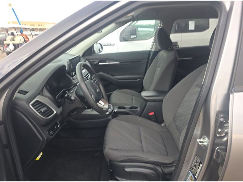 Used 2021 Kia Seltos LX image 22