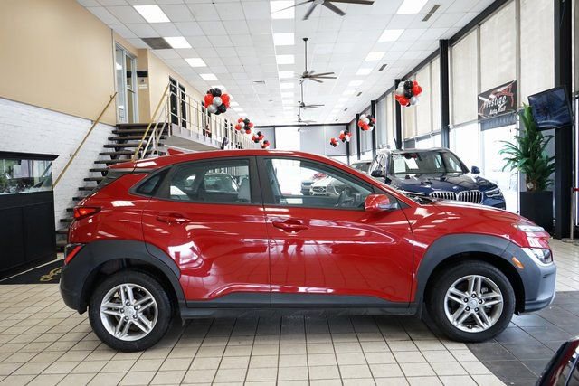 Used 2022 Hyundai Kona SE image 15