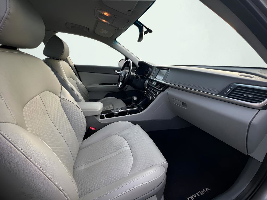 Used 2017 Kia Optima EX image 25