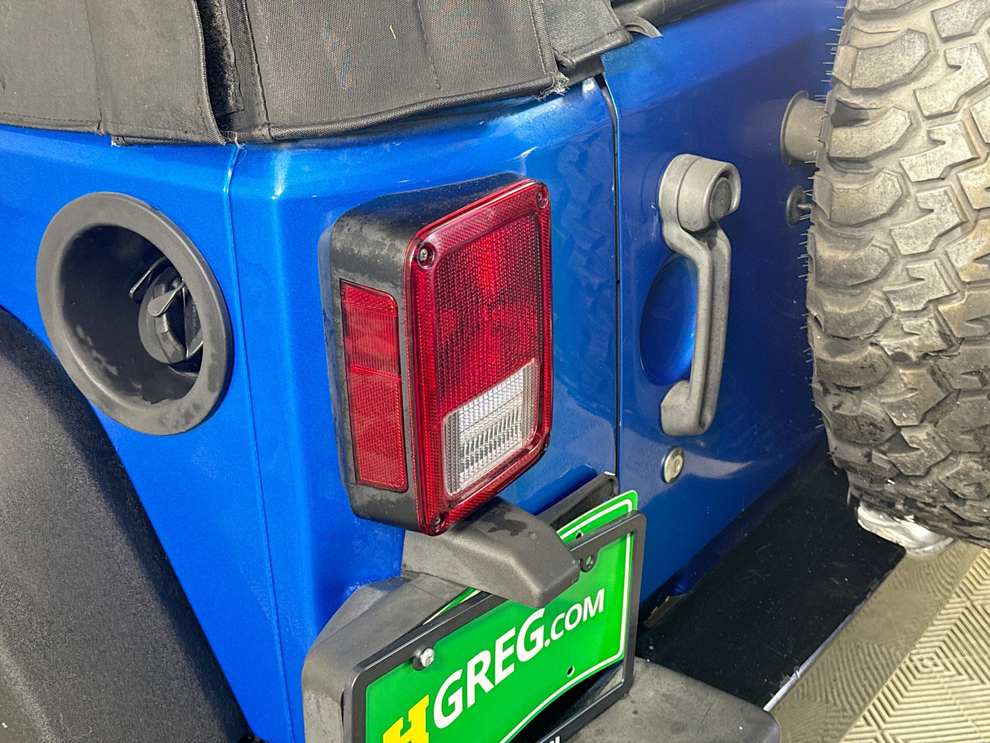 Used 2016 Jeep Wrangler Sport image 32