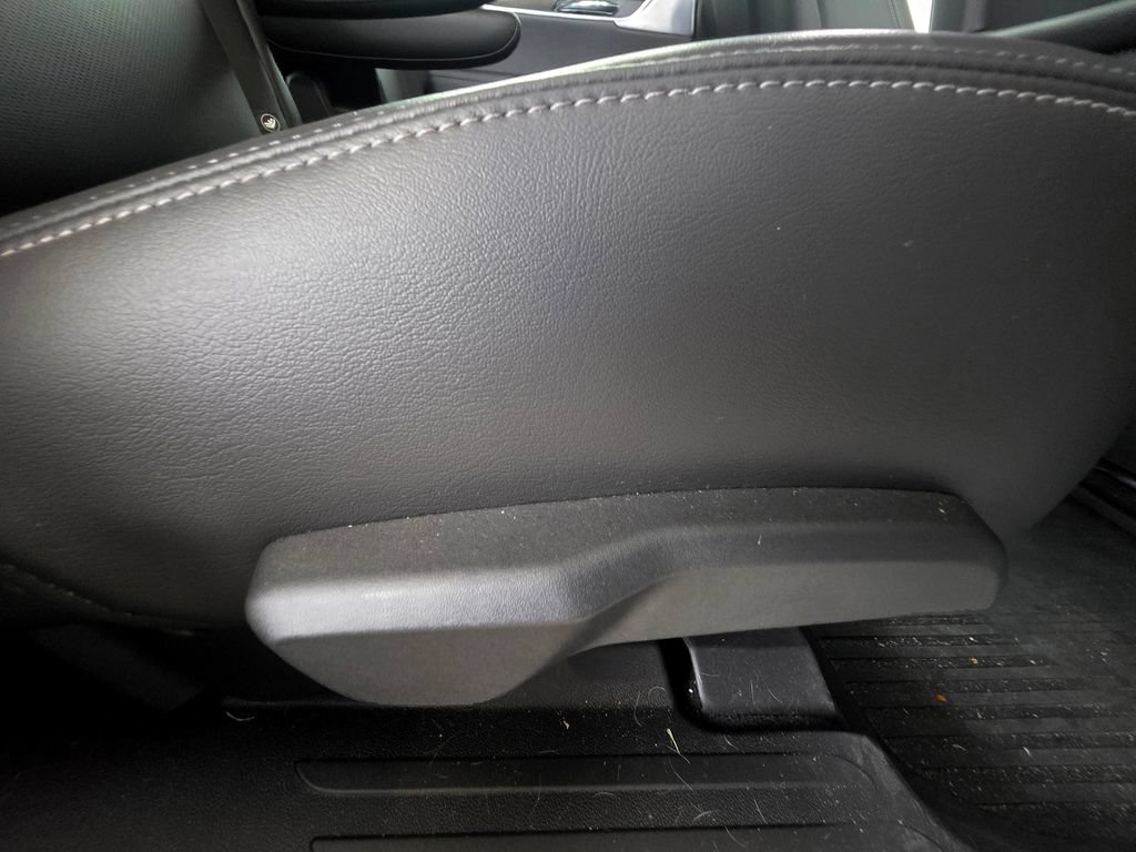 Used 2025 Cadillac XT6 Sport w/ LPO, Floor Liner Package AWD/4WD image 73