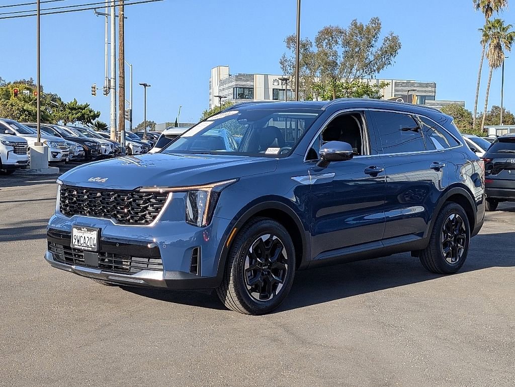 Used 2025 Kia Sorento S w/ Panoramic Sunroof Package image 7