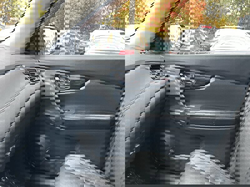 Used 2017 Nissan Rogue SL w/ SL Premium Package image 13