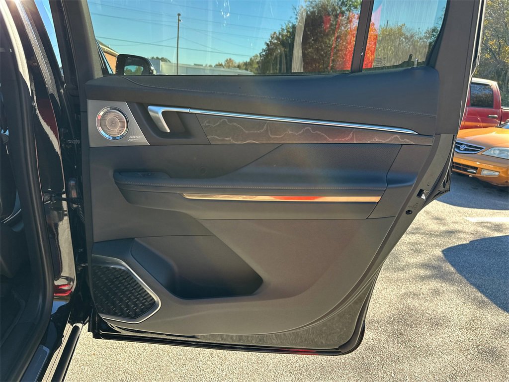 New 2026 Buick Enclave Avenir w/ Super Cruise Package image 17