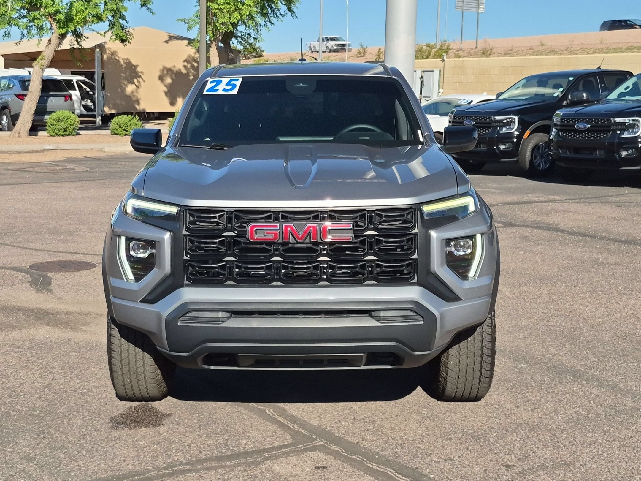 Used 2025 GMC Canyon Elevation RWD image 2