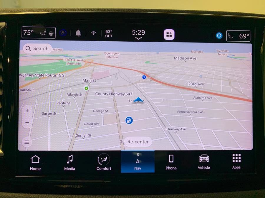 Used 2022 Chrysler Pacifica Touring-L w/ Uconnect Theater Family Group image 29