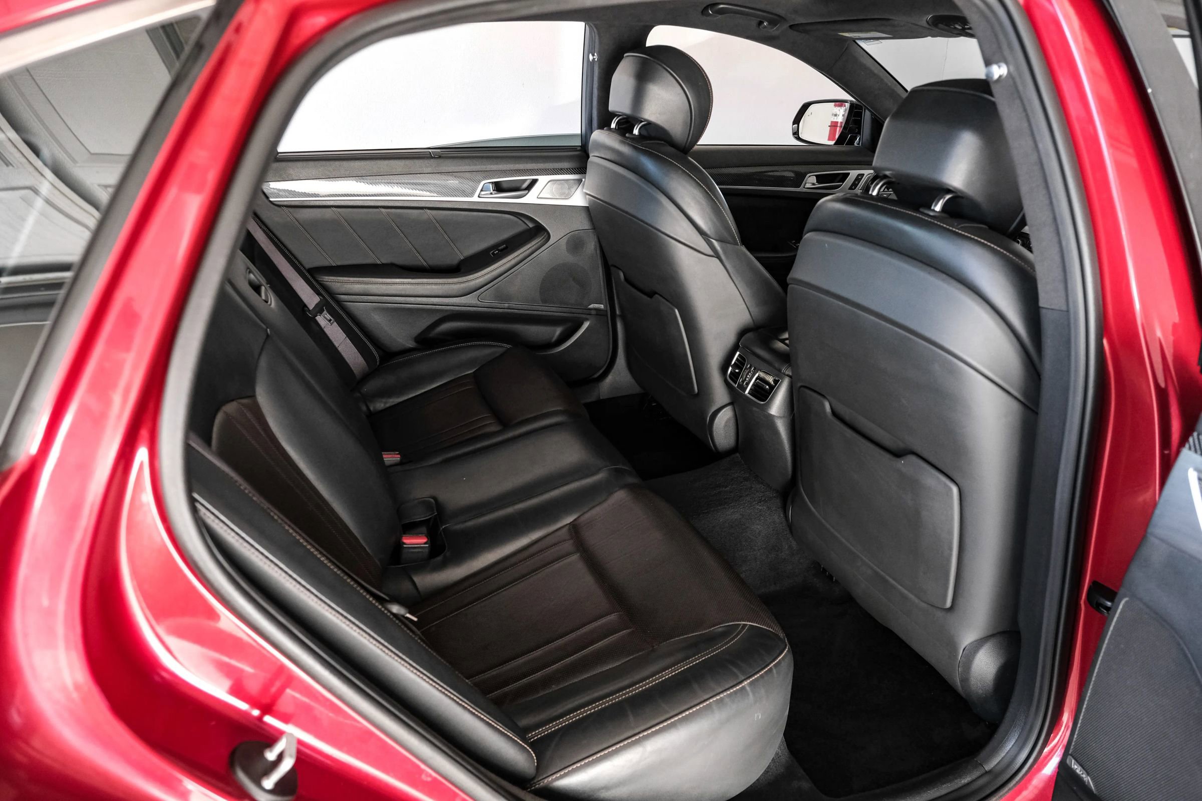 Used 2019 Genesis G80 3.3T Sport image 43