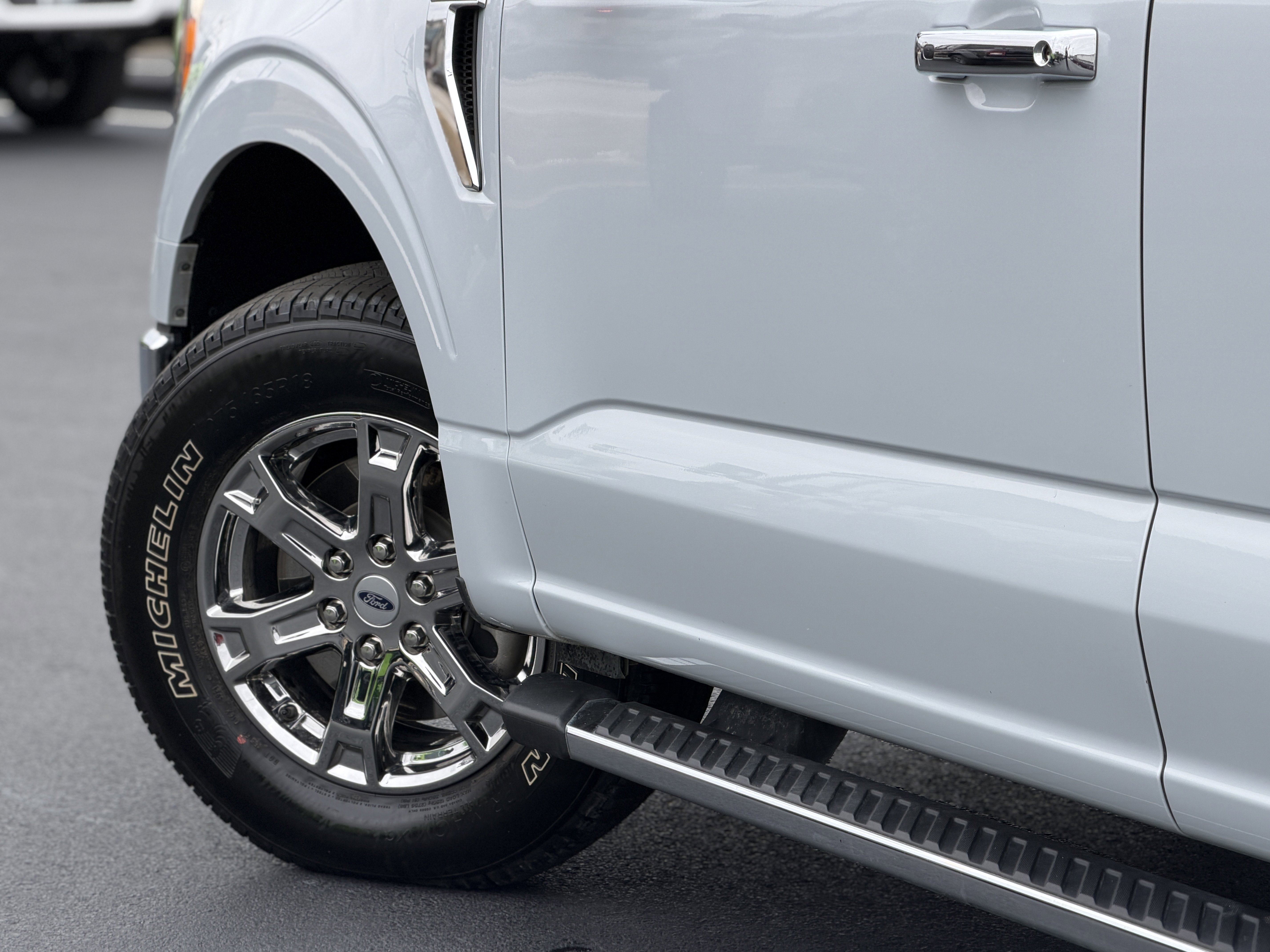 Used 2021 Ford F150 XLT w/ Equipment Group 302A High image 8