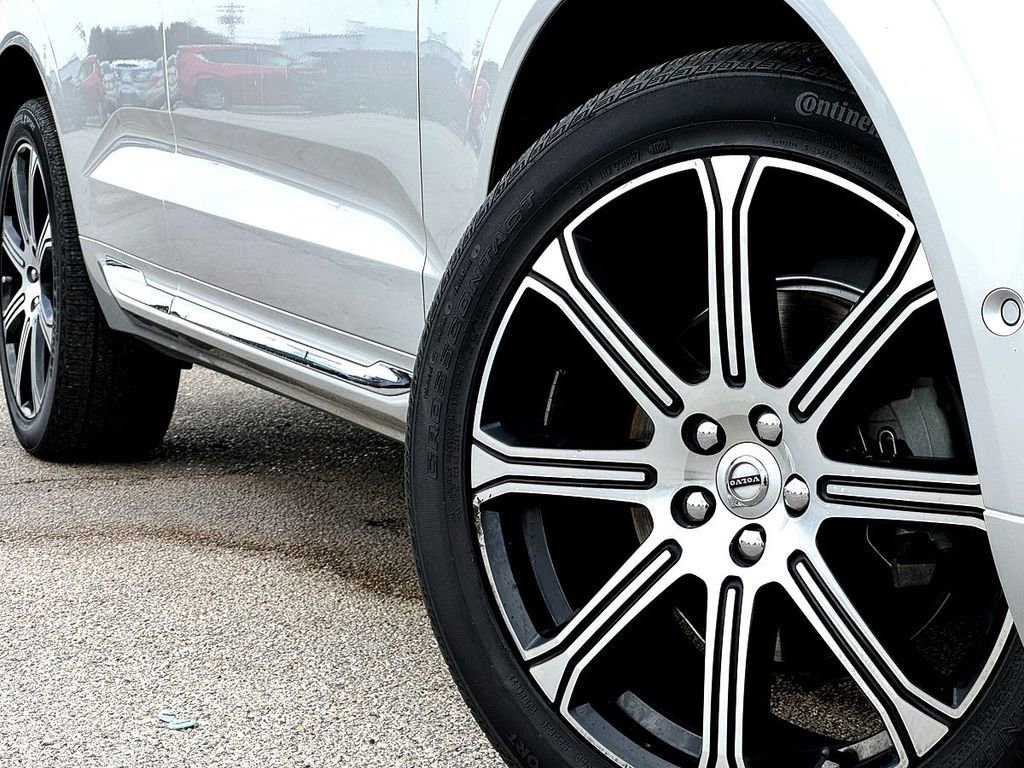 Used 2021 Volvo XC60 T5 Inscription w/ Advanced Package image 2