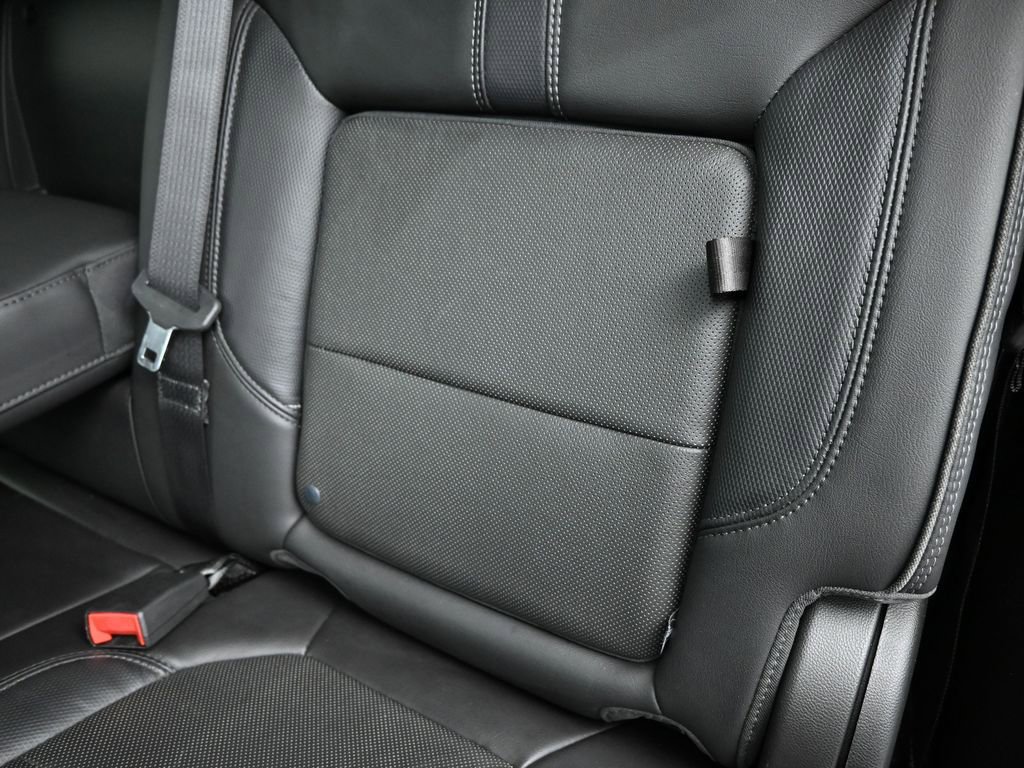 Used 2020 Chevrolet Silverado 1500 High Country image 32