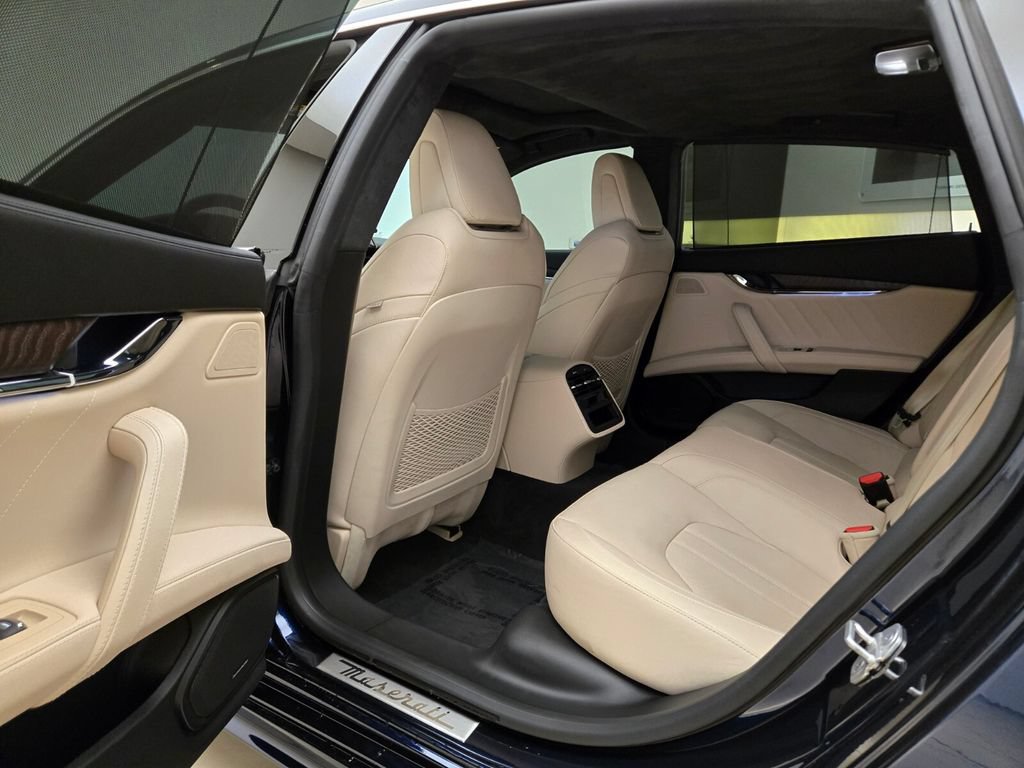 Certified 2023 Maserati Quattroporte Modena RWD image 18