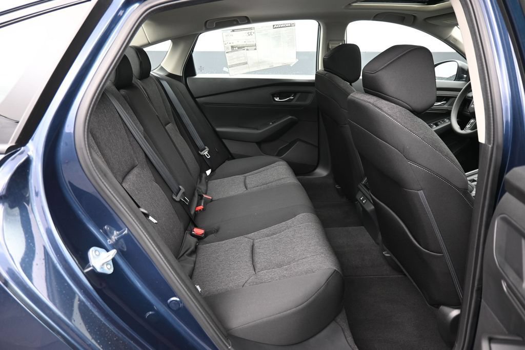 New 2025 Honda Accord SE image 32
