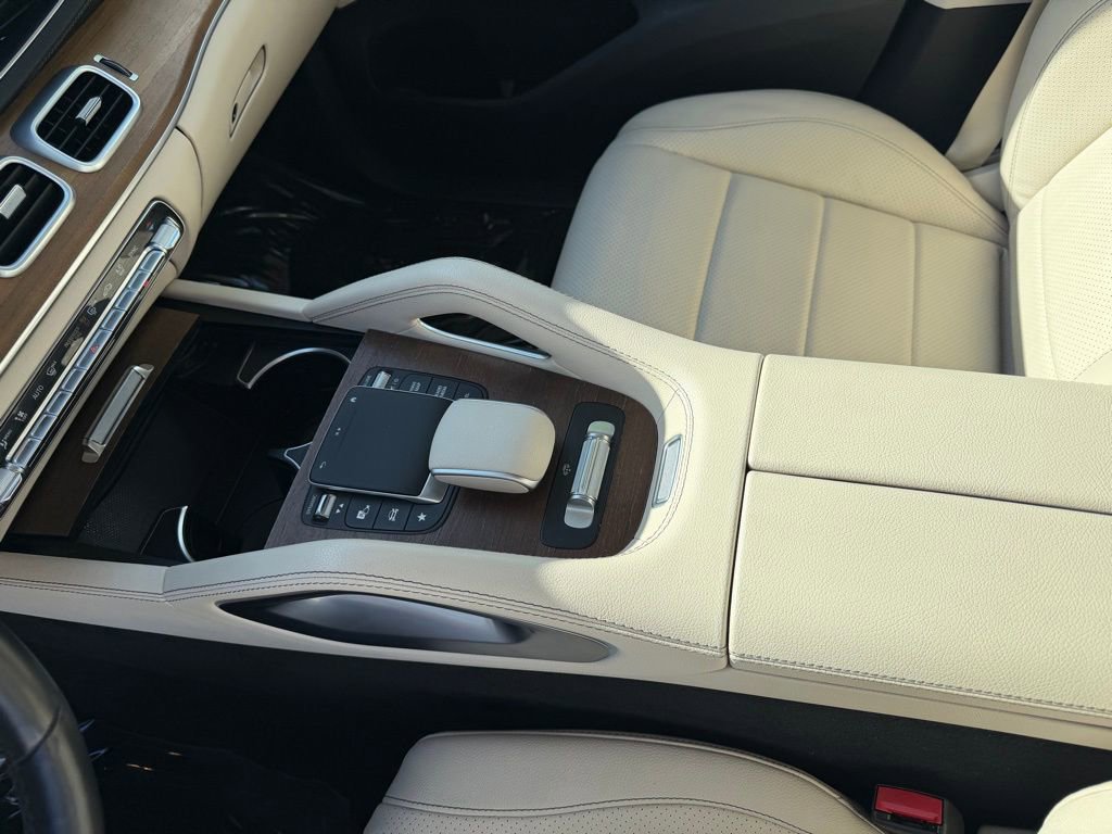 Used 2022 Mercedes-Benz GLS 450 4MATIC image 24