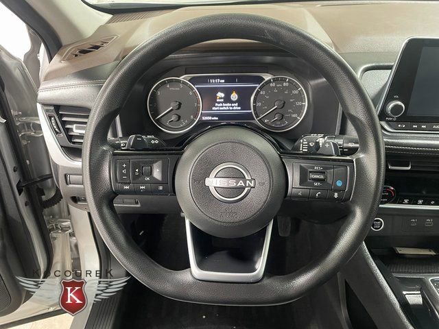 Used 2022 Nissan Rogue SV image 15