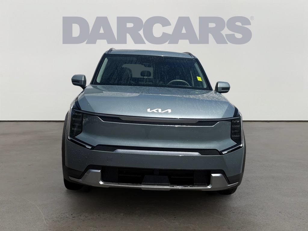 Used 2024 Kia EV9 Wind AWD/4WD image 2
