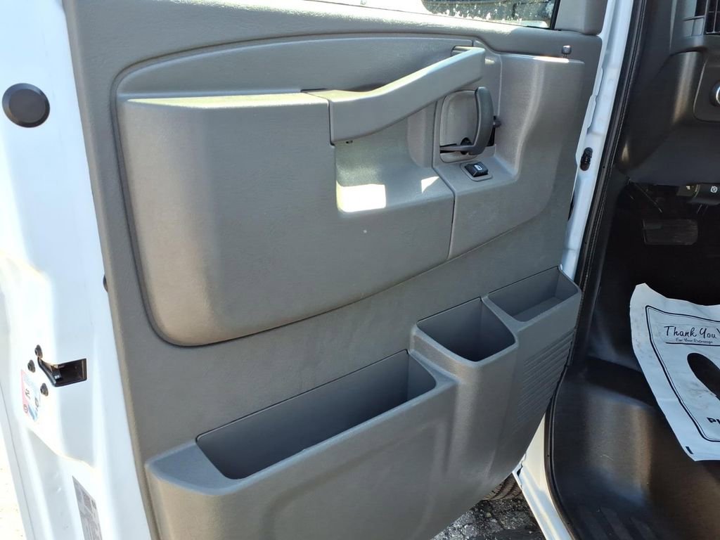 Certified 2025 GMC Savana 2500 Extended w/ Driver Convenience Package RWD image 11