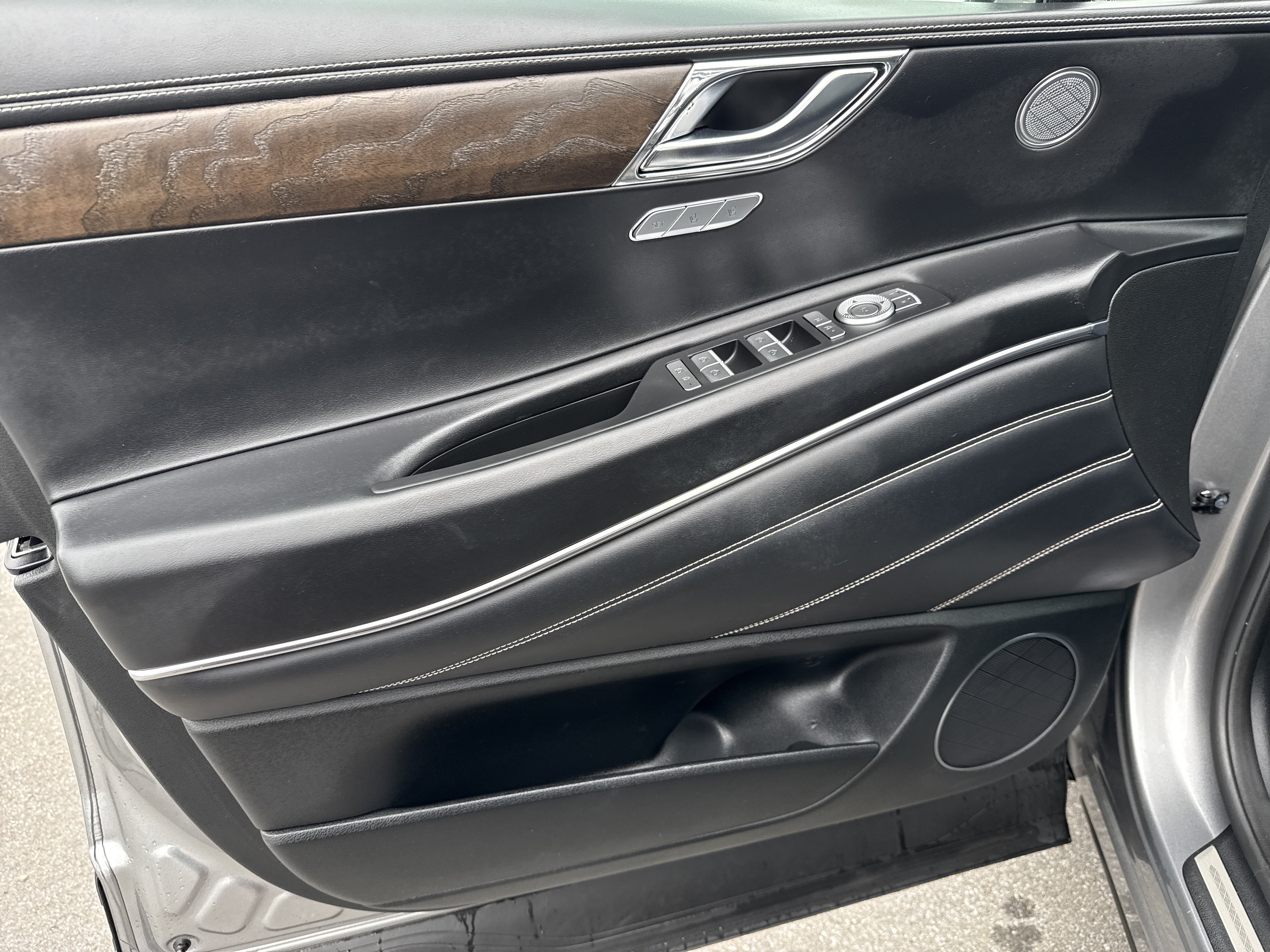 Used 2024 Genesis GV80 3.5T AWD/4WD image 15